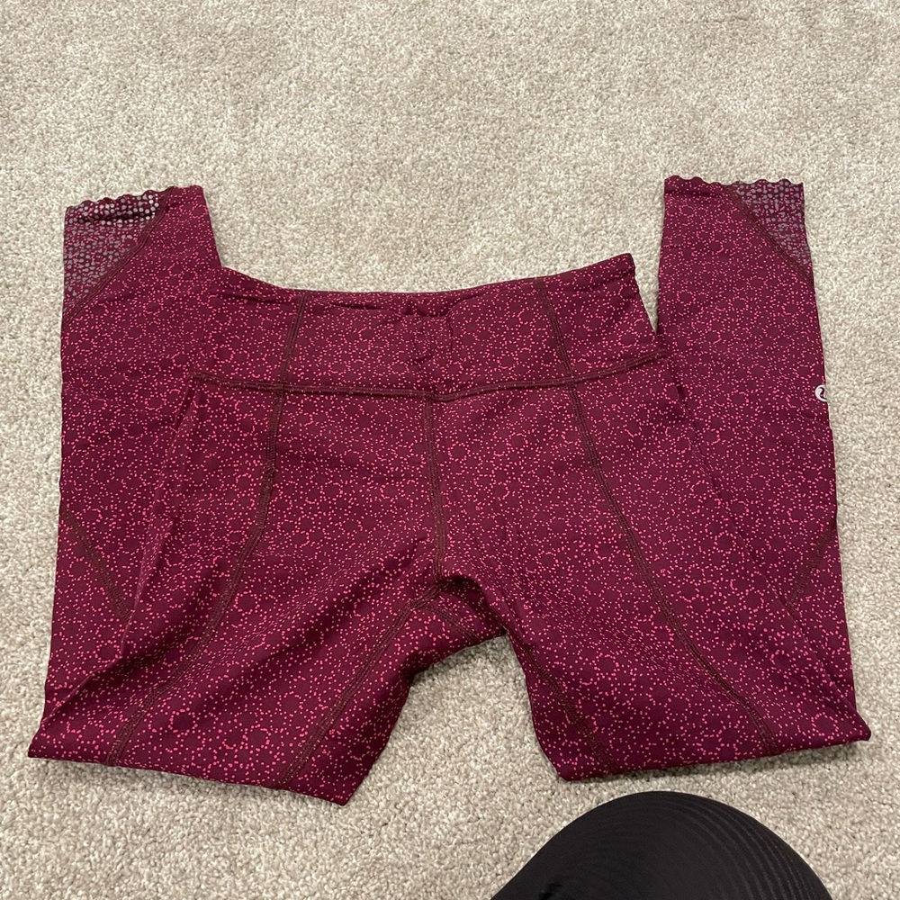 Women’s Burgundy Patterned Lululemon Leggings